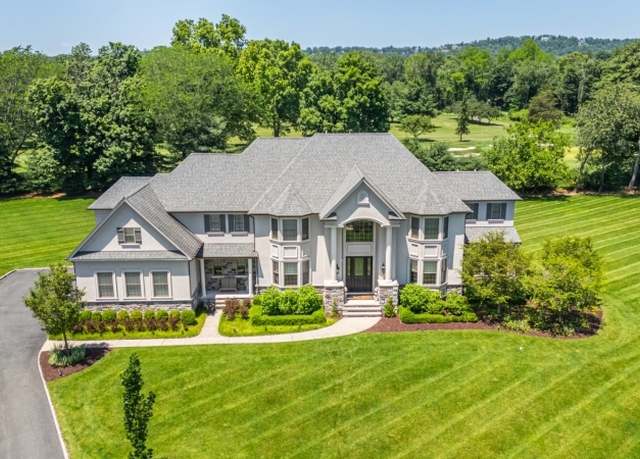 Property at 8 Philhower Ct, Denville Twp., NJ 07834-4903, 5 beds, 5.5 baths