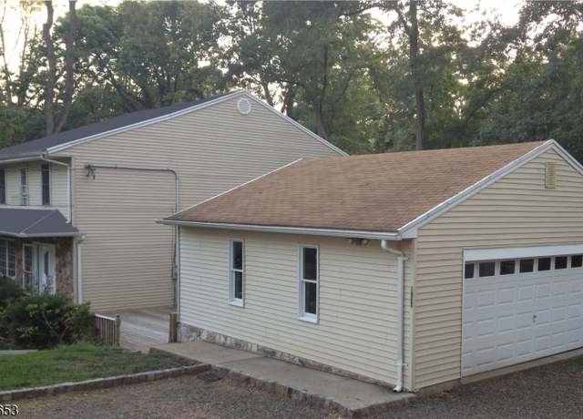 Property at 1238 Beech Ave, Mountainside Boro, NJ 07092-1938, 3 beds, 2.5 baths
