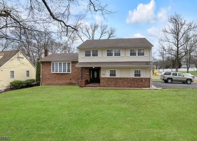Property at 293 Oak Ridge Rd, Clark Twp., NJ 07066-2720, 4 beds, 3 baths