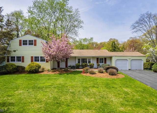Property at 2 Euclid Ter, Parsippany-troy Hills Twp., NJ 07054-1417, 5 beds, 3 baths