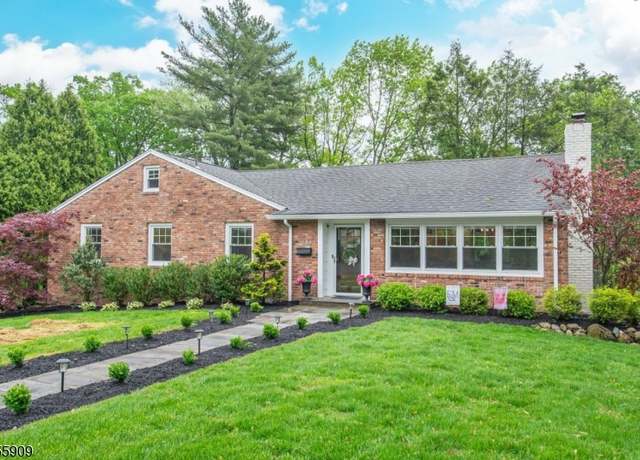 Property at 18 Winding Way, Madison Boro, NJ 07940-2811, 4 beds, 2.5 baths