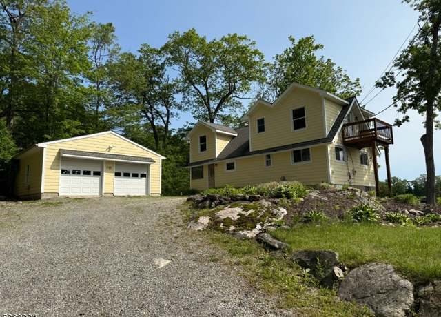 Property at 303 W Lakeshore Dr Ext, Vernon Twp., NJ 07422-2113, 3 beds, 2 baths