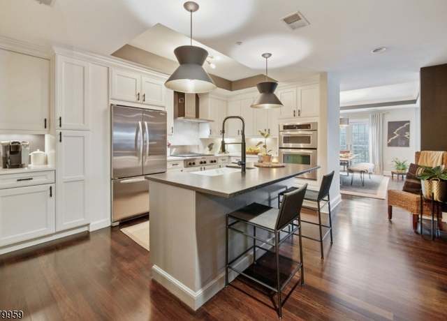 Property at 40 W Park Pl Unit 410, Morristown Town, NJ 07960-4338, 3 beds, 3 baths