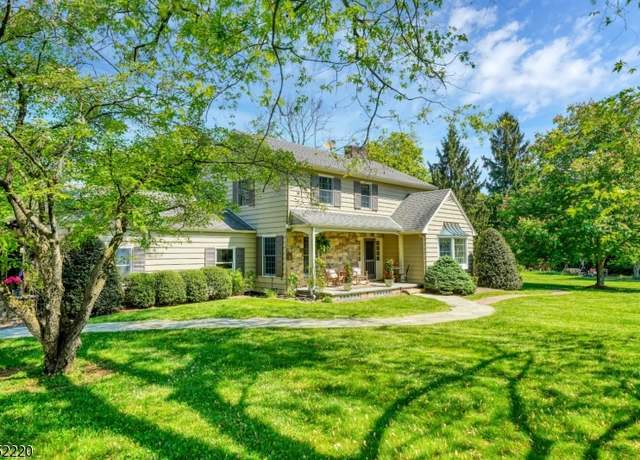 Property at 3 Scarlet Oak Rd, Tewksbury Twp., NJ 07830-3010, 4 beds, 2.5 baths