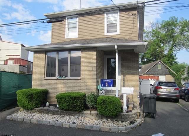 Property at 7 Brunswick Ave, Union Twp., NJ 07088-1105, 2 beds, 2 baths