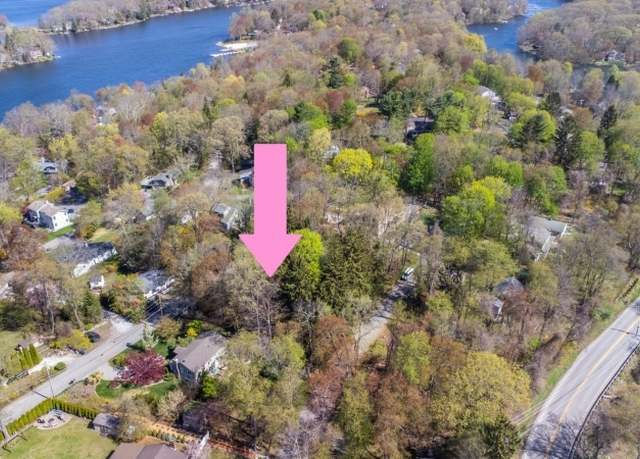 Property at 108 Vista Rd, Vernon Twp., NJ 07422-2001, 2 beds, 0.5 baths