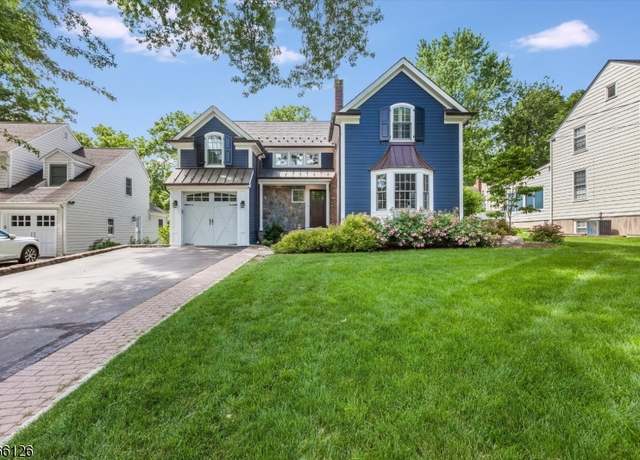 Property at 109 Chatham St, Chatham Boro, NJ 07928, 5 beds, 3.5 baths