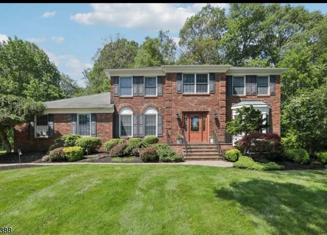 Property at 7 Winchester Ter, Randolph, NJ 07869-2040, 4 beds, 2.5 baths