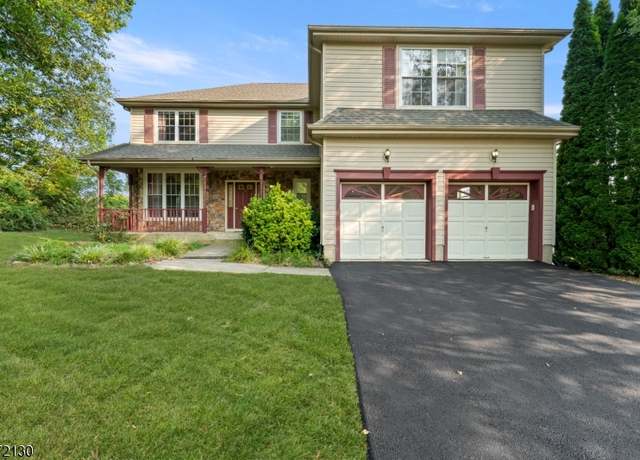 Property at 132 Pudding Stone Way, Lopatcong Twp., NJ 08865-2069, 4 beds, 2.5 baths