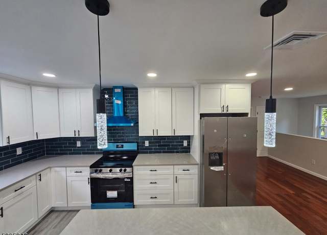 Property at 43 Rockport Rd, Wantage Twp., NJ 07461-3813, 3 beds, 2.5 baths