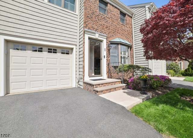 Property at 28 Morris Ave Unit E, Summit City, NJ 07901, 2 beds, 2.5 baths