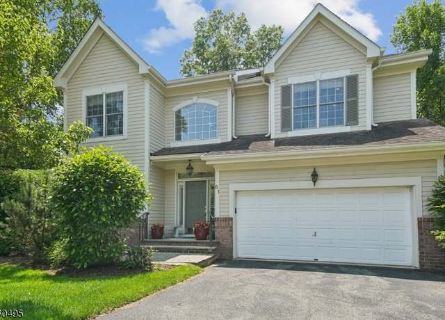 Property at 81 Schindler Way, Fairfield Twp., NJ 07004-2137, 3 beds, 3.5 baths