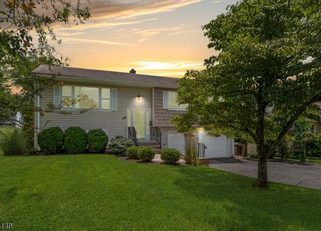 Property at 46 Mccall Ave, Livingston Twp., NJ 07039-1343, 4 beds, 1.5 baths
