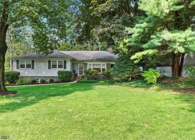 Property at 15 Catalpa Rd, Morris Twp., NJ 07960-6132, 4 beds, 2.5 baths
