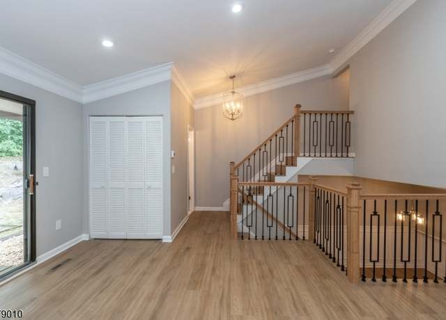 Property at 19123 Westview, Wharton Boro, NJ 07885-1783, 2 beds, 1.5 baths
