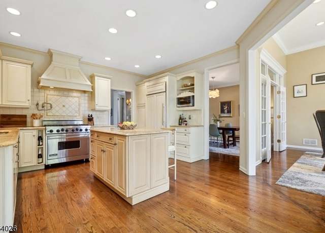 Property at 8 Boland Dr, West Orange Twp., NJ 07052-3676, 3 beds, 3.5 baths