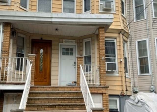 Property at 956 1/2 Dehart Pl, Elizabeth City, NJ 07202-1819, 2 beds, 1 bath