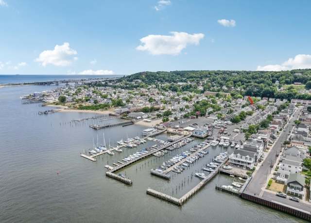 Property at 121 Marina Bay Ct #121, Highlands Boro, NJ 07732-1566, 3 beds, 2.5 baths