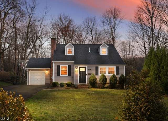 Property at 294 McMane Ave, Berkeley Heights, NJ 07922-2101, 4 beds, 2 baths
