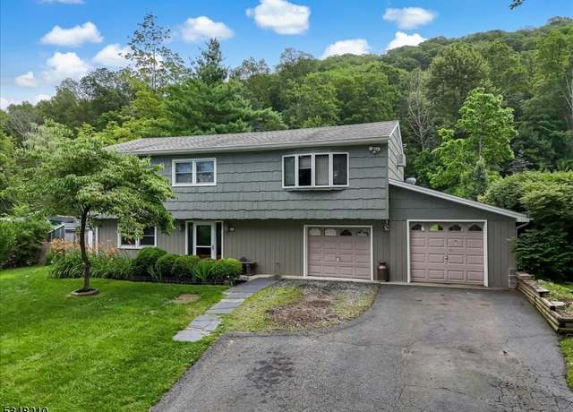 Property at 49 Edison Ave, Ogdensburg Boro, NJ 07439-1244, 3 beds, 1 bath