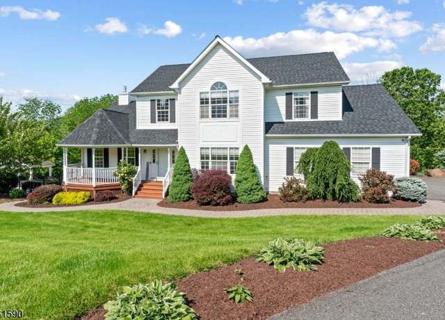 Property at 7 Links Ct, Sparta Twp., NJ 07871-3566, 4 beds, 2.5 baths