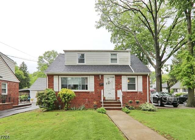 Property at 724 W Inman Ave, Rahway City, NJ 07065-1504, 5 beds, 2 baths