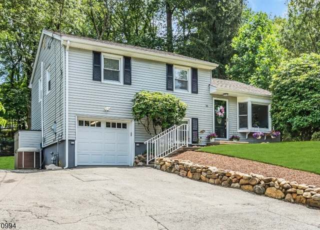 Property at 36 Warren Trl, Denville Twp., NJ 07834-1032, 3 beds, 2 baths