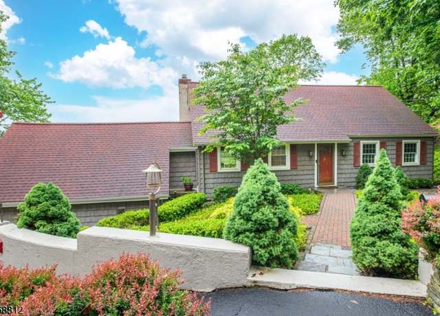 Property at 135 Alpine Trl, Sparta Twp., NJ 07871-1405, 4 beds, 3 baths