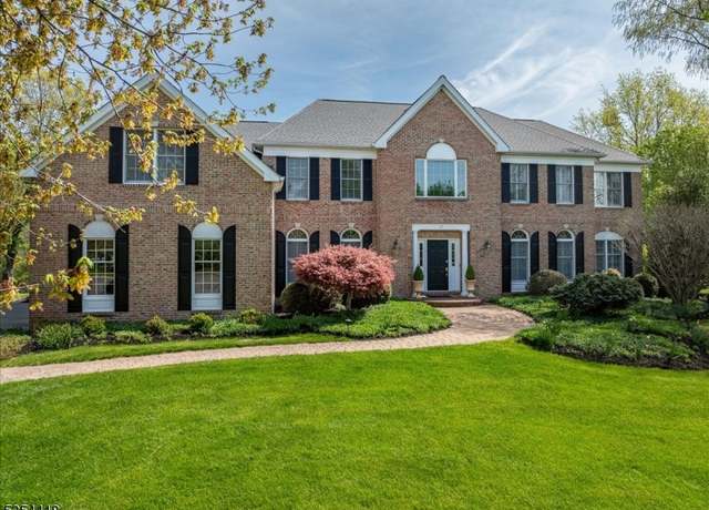 Property at 17 Hunters Path, Montgomery Twp., NJ 08558-2200, 5 beds, 4 baths