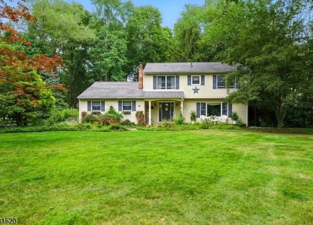 Property at 10 Birchwood Ln, Boonton Twp., NJ 07005-9104, 4 beds, 2.5 baths