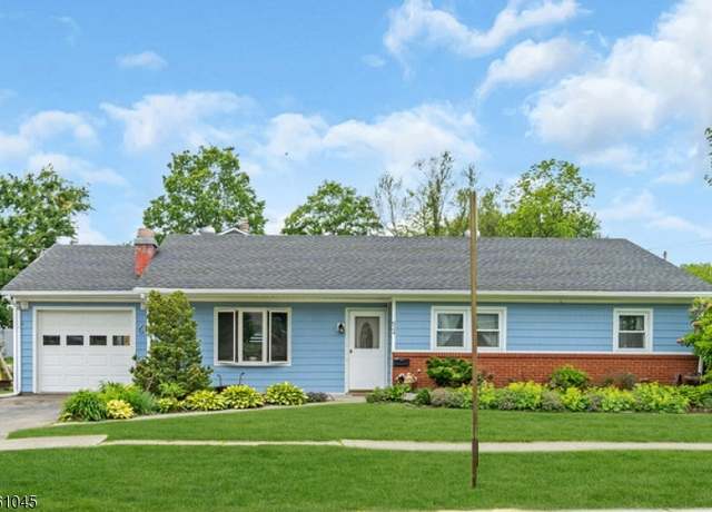 Property at 624 Madison St, Hackettstown Town, NJ 07840-2210, 3 beds, 1 bath