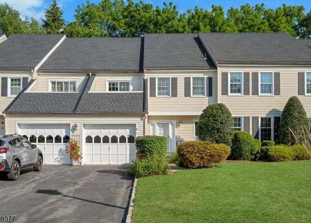 Property at 32 Wexford Dr, Mendham Boro, NJ 07945-2008, 3 beds, 3 baths
