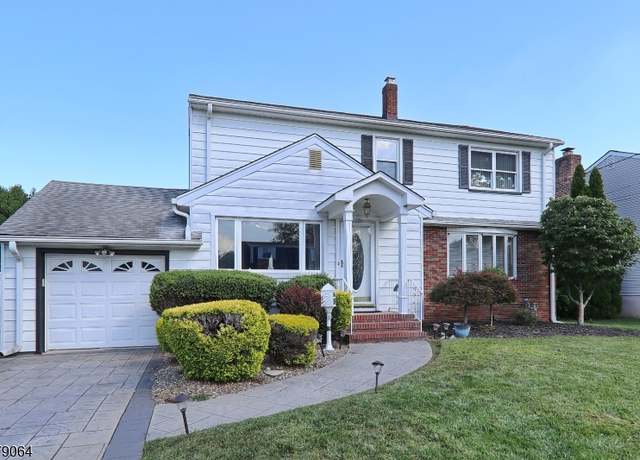 Property at 534 Passaic Ave, Kenilworth Boro, NJ 07033-1809, 5 beds, 2.5 baths