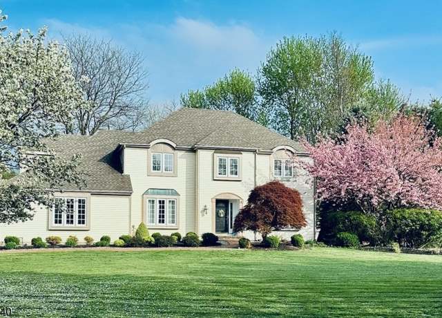 Property at 12 Morgan Rd, Raritan Twp., NJ 08822-1901, 4 beds, 2.5 baths