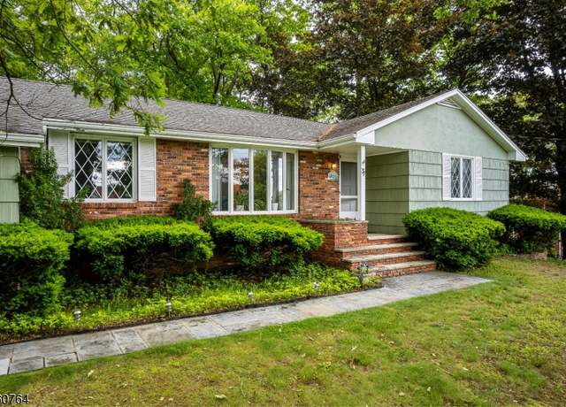 Property at 31 Tinc Rd, Mount Olive Twp., NJ 07836-9655, 3 beds, 2.5 baths