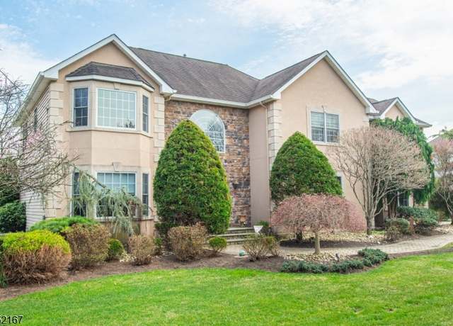 Property at 190 Sand Rd, Fairfield Twp., NJ 07004-1574, 4 beds, 3 baths