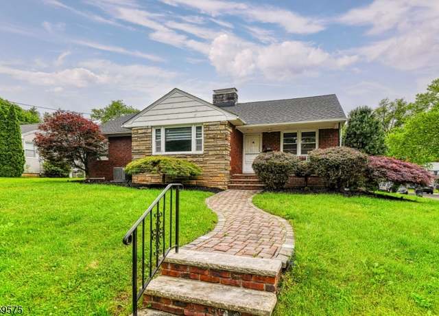Property at 300 Jefferson Ave, Rahway City, NJ 07065-2810, 3 beds, 2 baths