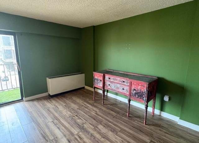 Property at 10 N Wood Ave #314, Linden City, NJ 07036-5200, 1 bed, 1 bath