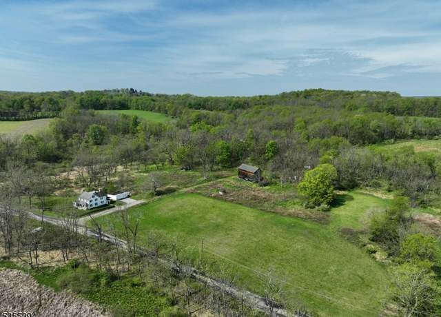 Property at 67 Brown Rd, Wantage Twp., NJ 07461, 3 beds, 2 baths