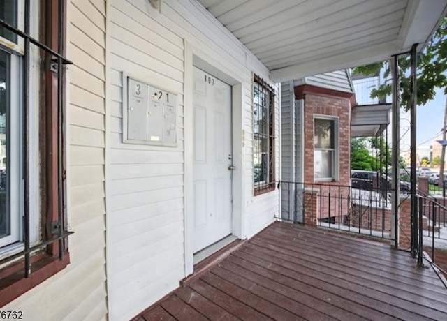 Property at 107 S 11Th St, Newark City, NJ 07107-4185, 5 beds, 3 baths