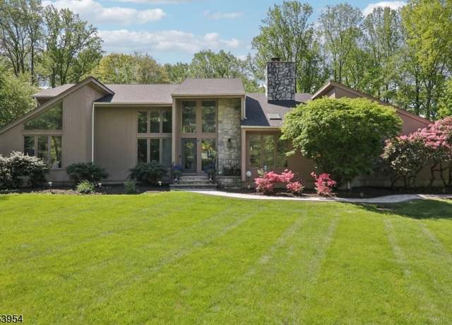 Property at 24 Chelsea Dr, Randolph Twp., NJ 07869-2736, 5 beds, 4 baths
