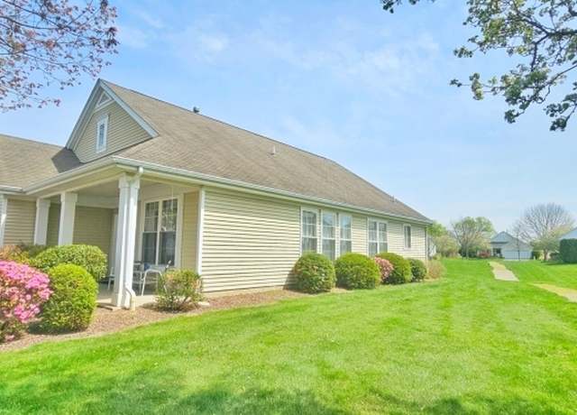 Property at 10 Weybourne Ln, White Twp., NJ 07823-1729, 2 beds, 2 baths