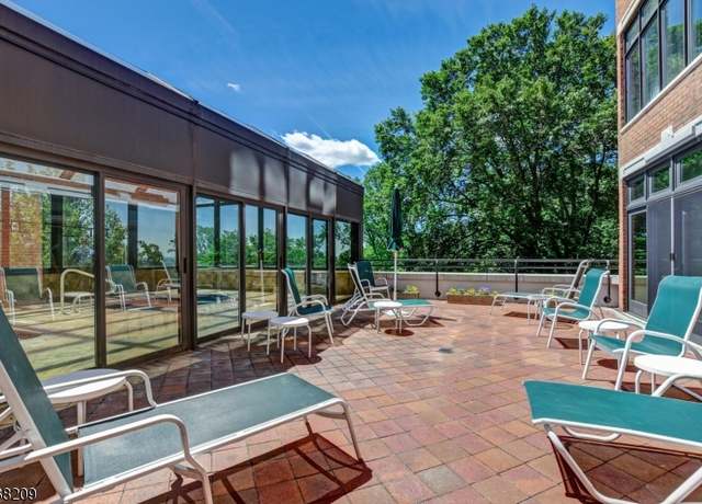 Property at 616 S Orange Ave Unit 7G, Maplewood Twp., NJ 07040-1040, 2 beds, 2.5 baths
