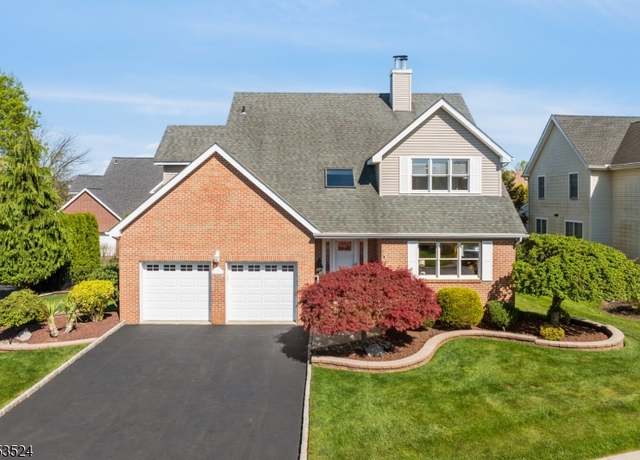 Property at 44 Baker Cir, Hillsborough Twp., NJ 08844-5216, 4 beds, 2.5 baths