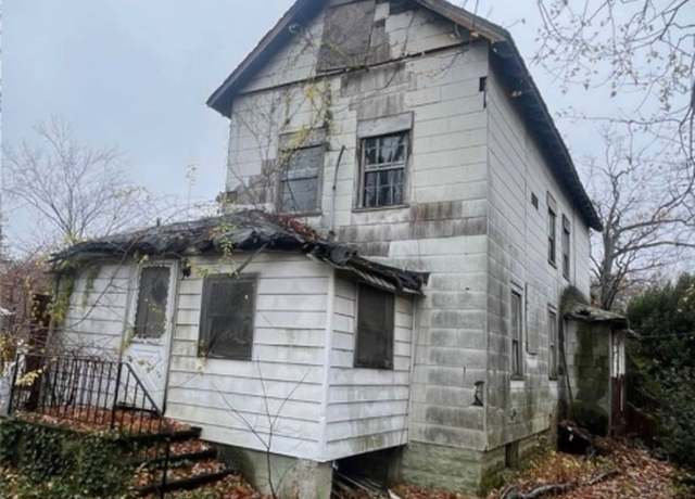 Property at 60 Woodcliff Ave, Little Falls Twp., NJ 07424-1041