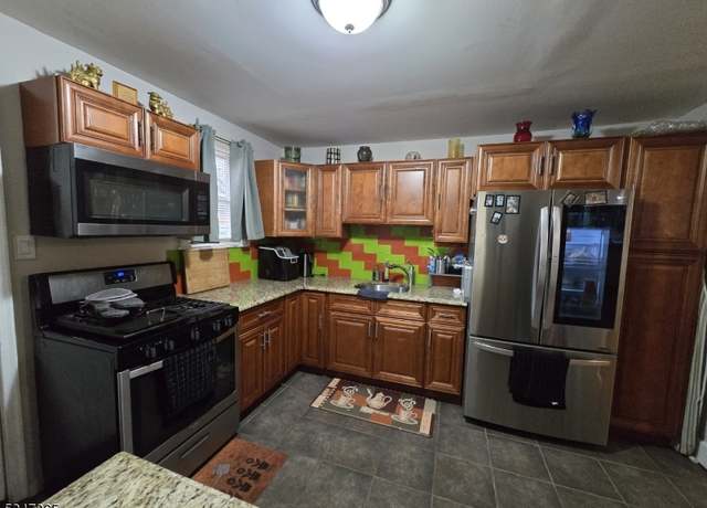 Property at 36 Holland St, Newark City, NJ 07103-2011, 3 beds, 2 baths