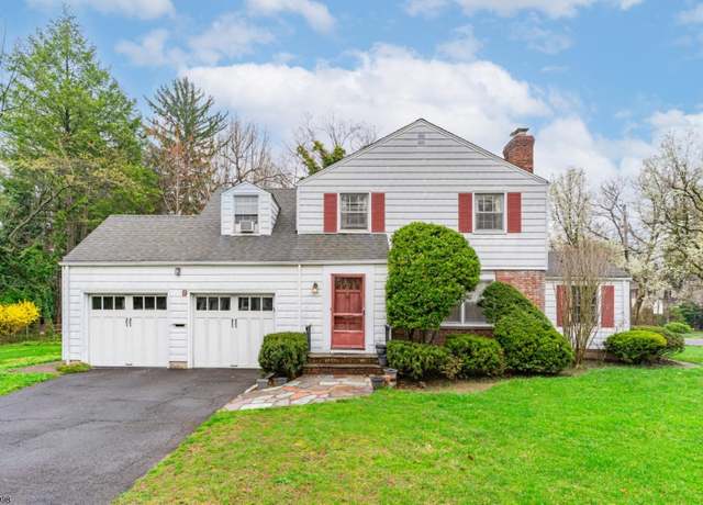 Property at 569 Colonial Ave, Westfield Town, NJ 07090-3065, 3 beds, 1.5 baths