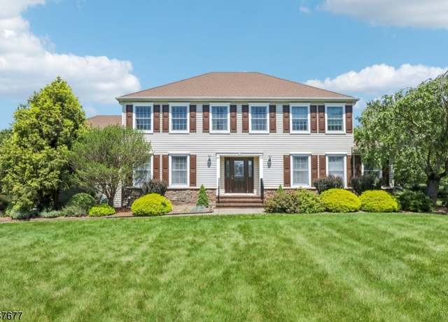 Property at 211 Woods End Dr, Bernards Twp., NJ 07920-2133, 4 beds, 2.5 baths