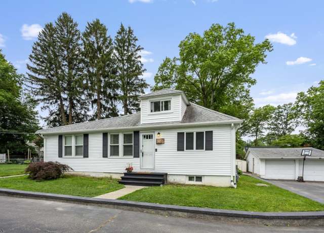 Property at 75 Glenwild Ave, Bloomingdale Boro, NJ 07403-1544, 3 beds, 2 baths