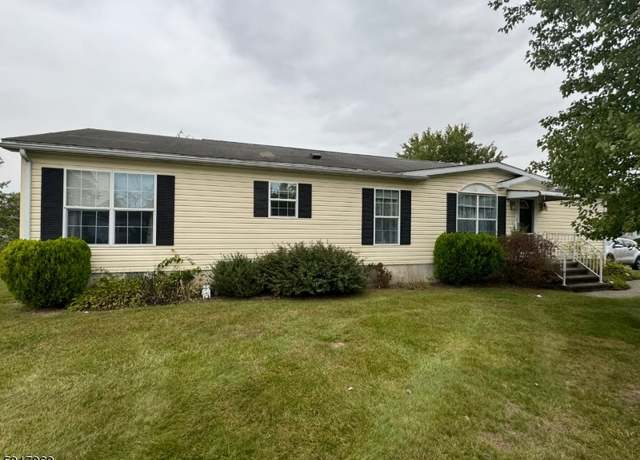 Property at 11 Willow Dr, White Twp., NJ 07823, 2 beds, 2 baths